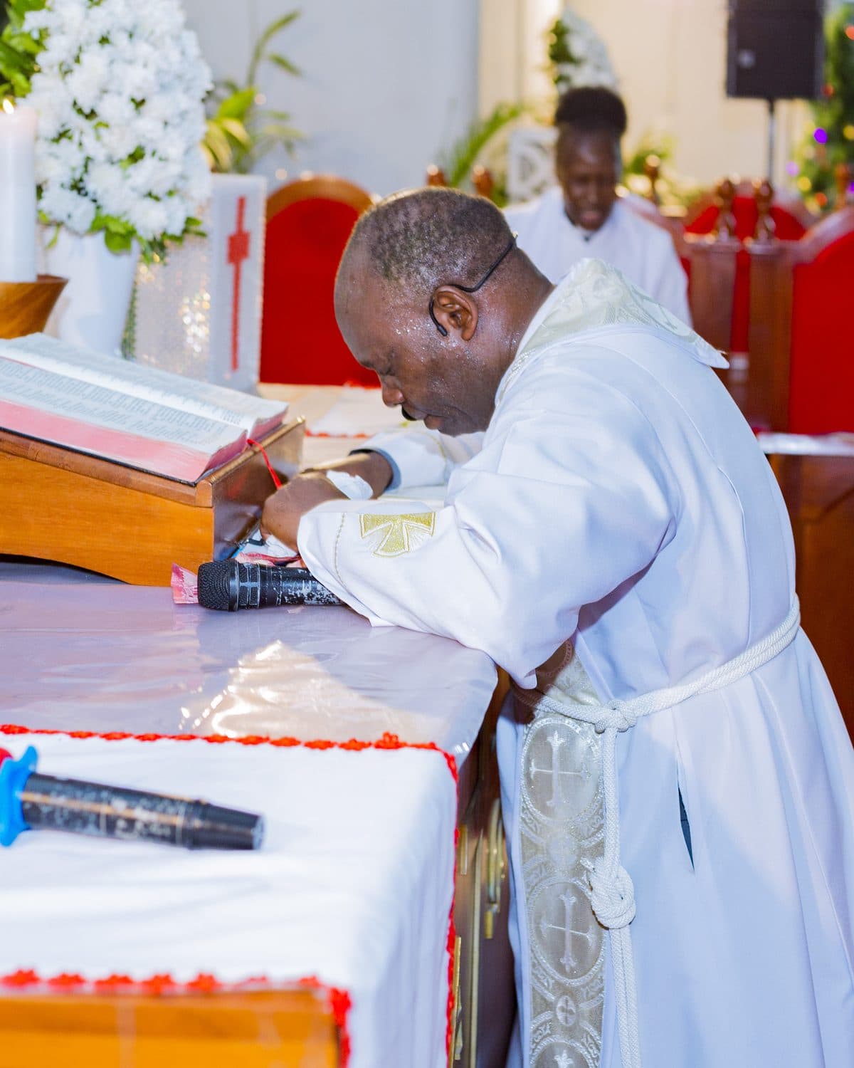 Preparing Holy Communion